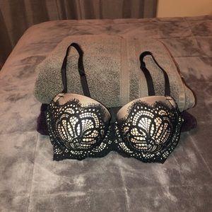 32DD VS BRA